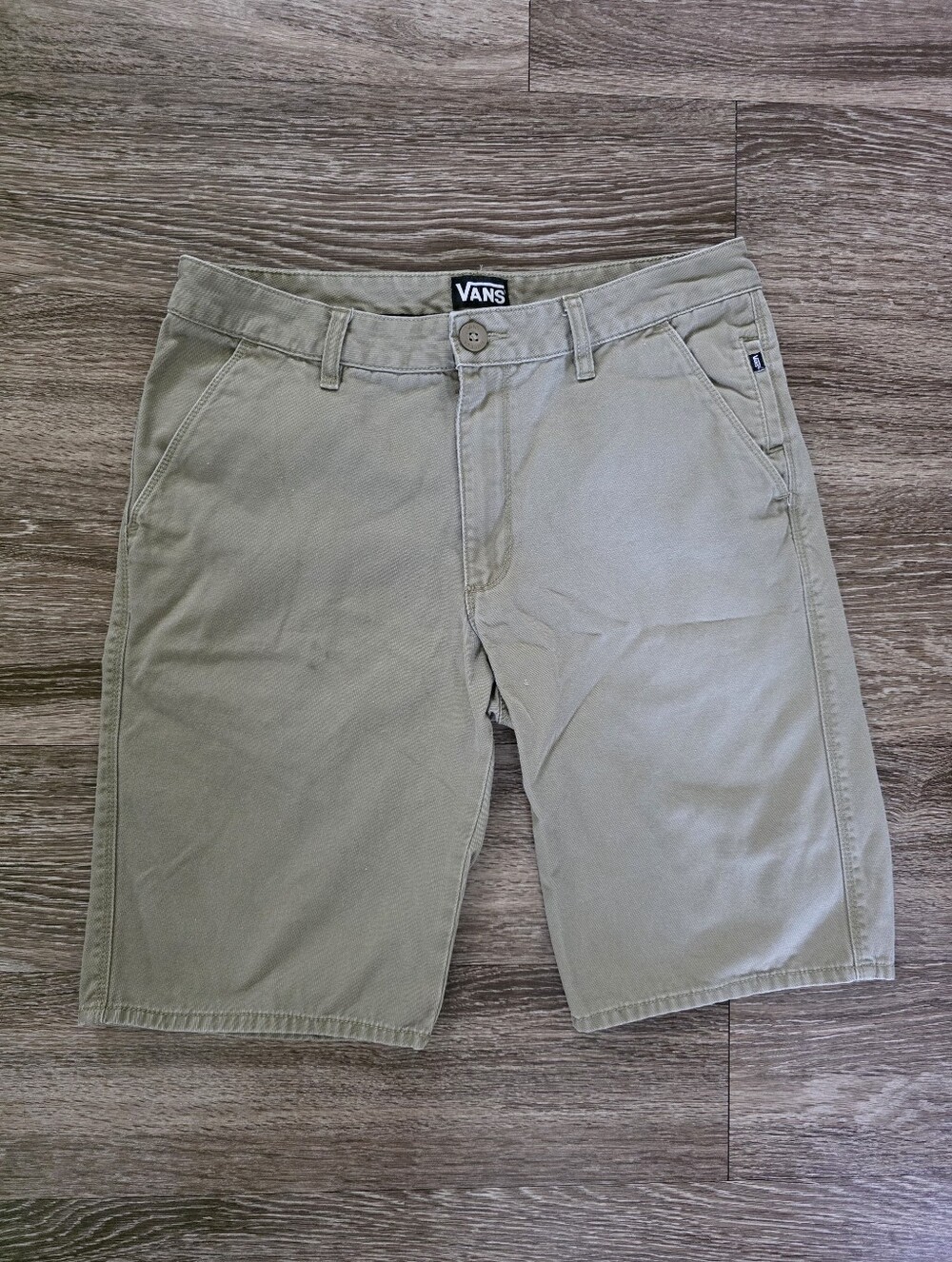 Vans Men’s Khaki Chino Shorts – Size 30 🛹